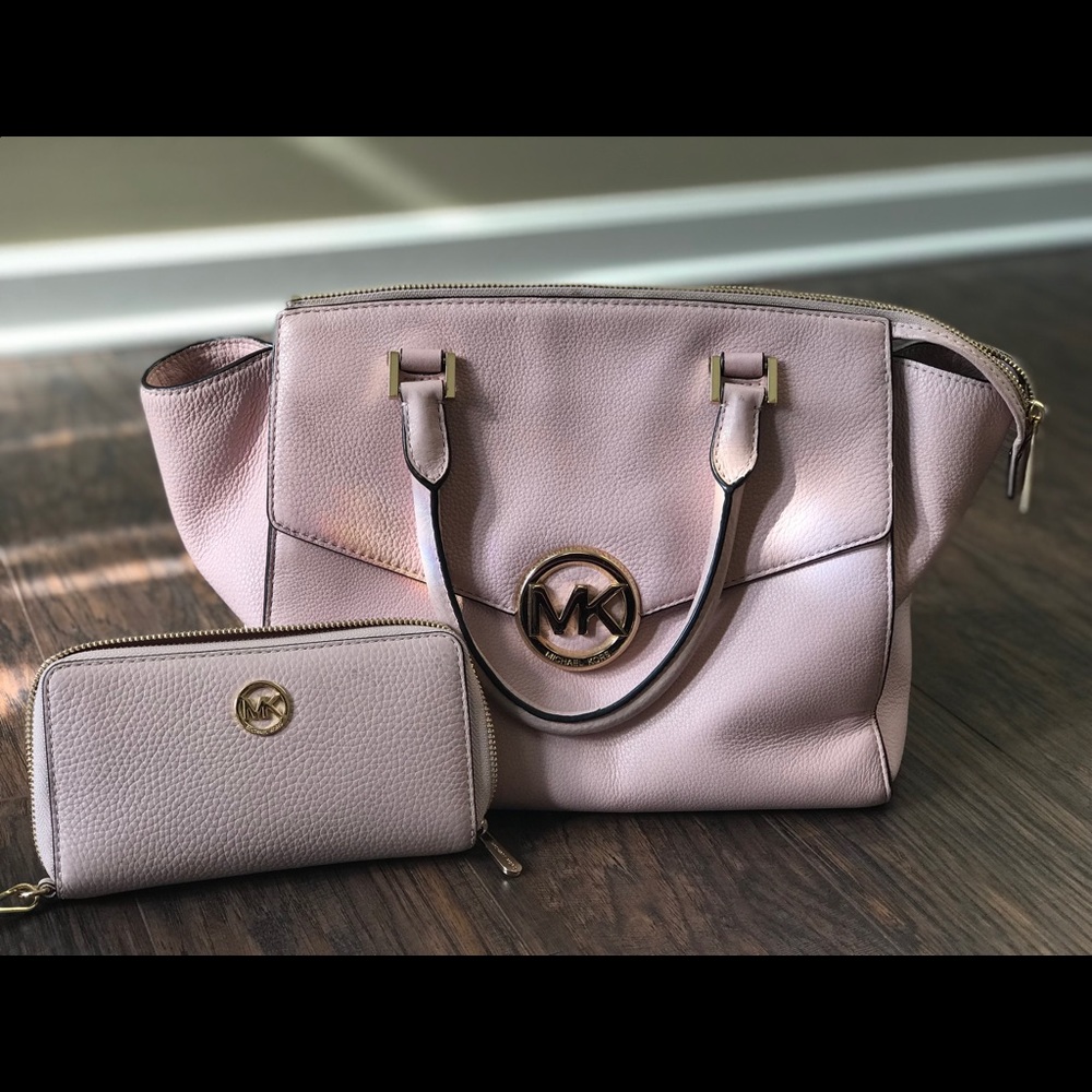Blush Pink Authentic Michael Kors Purse And Wallet